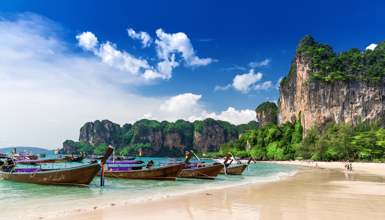 Discover the best beaches in Thailand's islands for swimming and sunbathing. Our guide reveals the top spots for your next tropical getaway.
